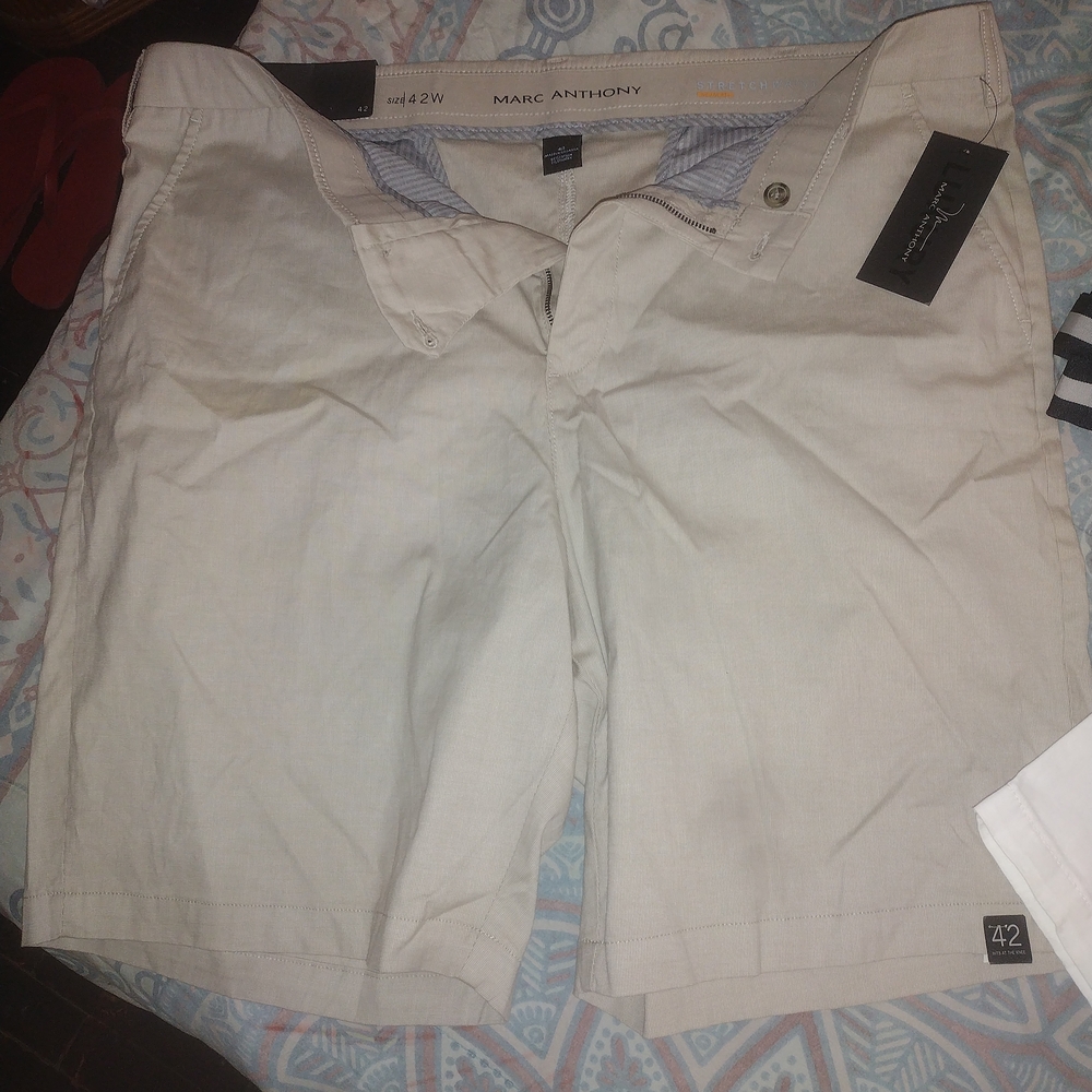 Marc Anthony Light Khaki Shorts